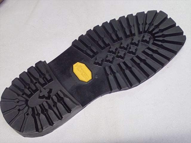 Vibram132ブラック